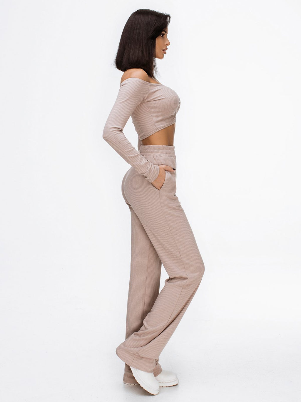 tracksuit women's set in red with pockets