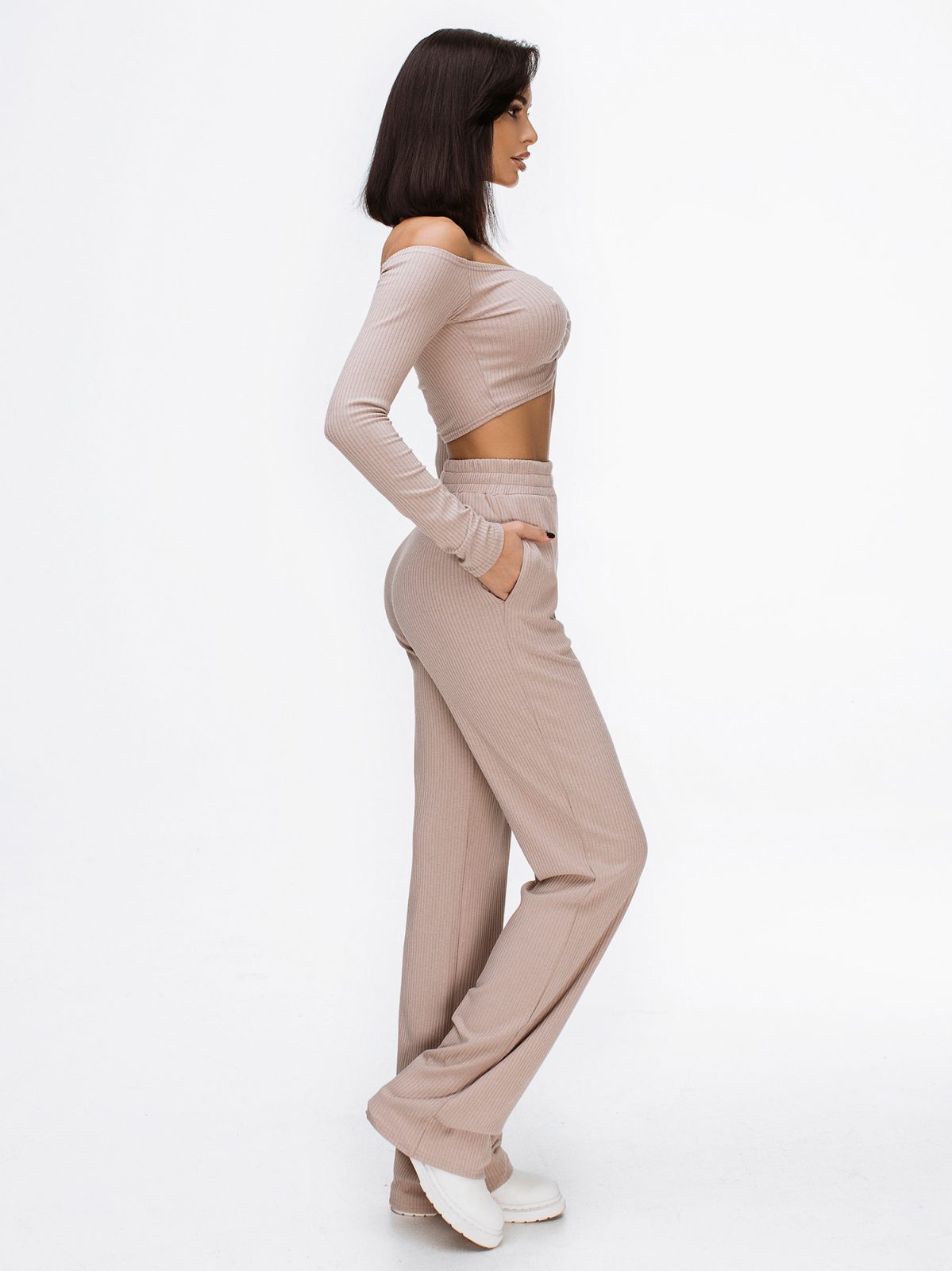 tracksuit women's set in red with pockets